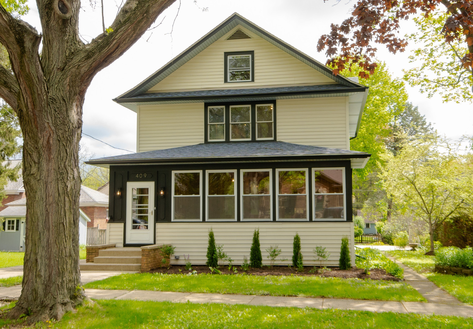 409 S 3rd Street, West Dundee, IL
