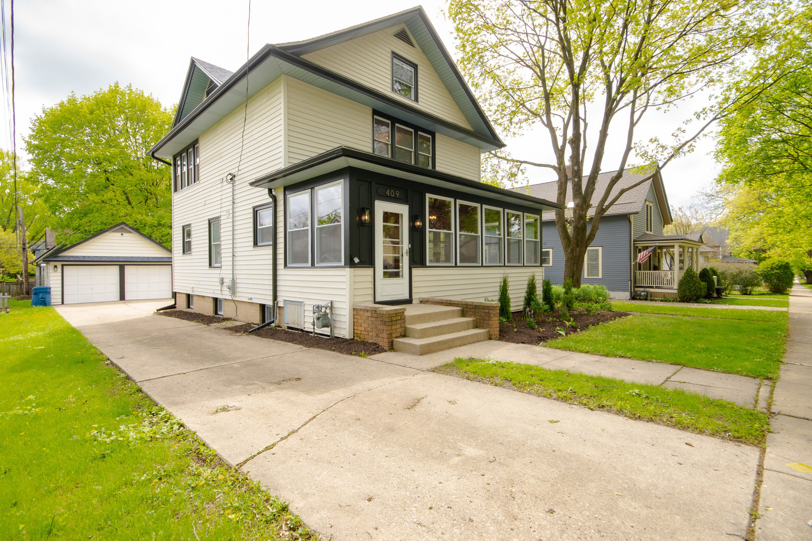 409 S 3rd Street, West Dundee, IL