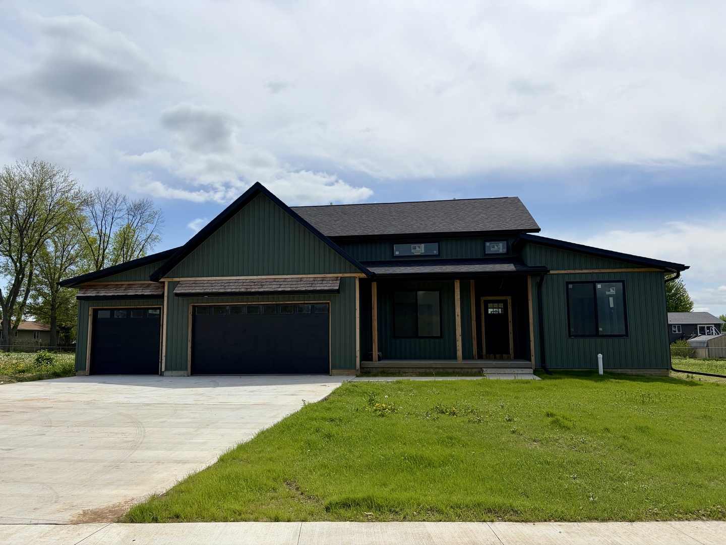 1819 Zara, Clinton, IA