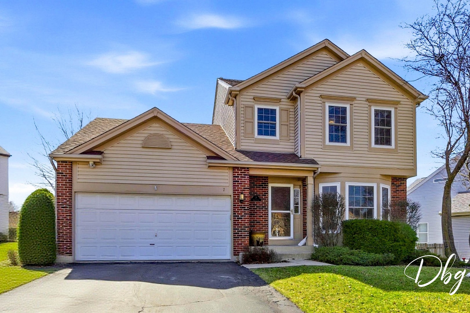 7 E Dahlia Lane, Round Lake Beach, IL