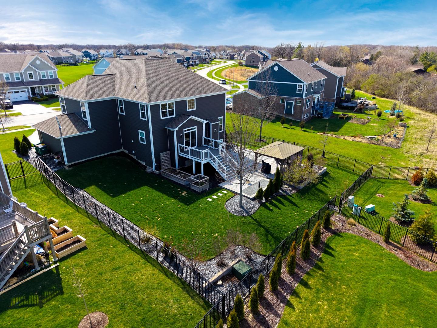 13836 Amelia Drive, Lemont, IL