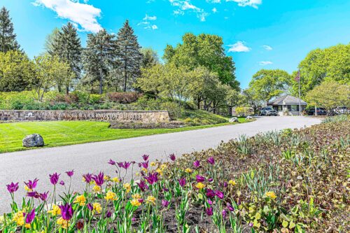 744 OLD BARN Road #A, Lake Barrington, IL