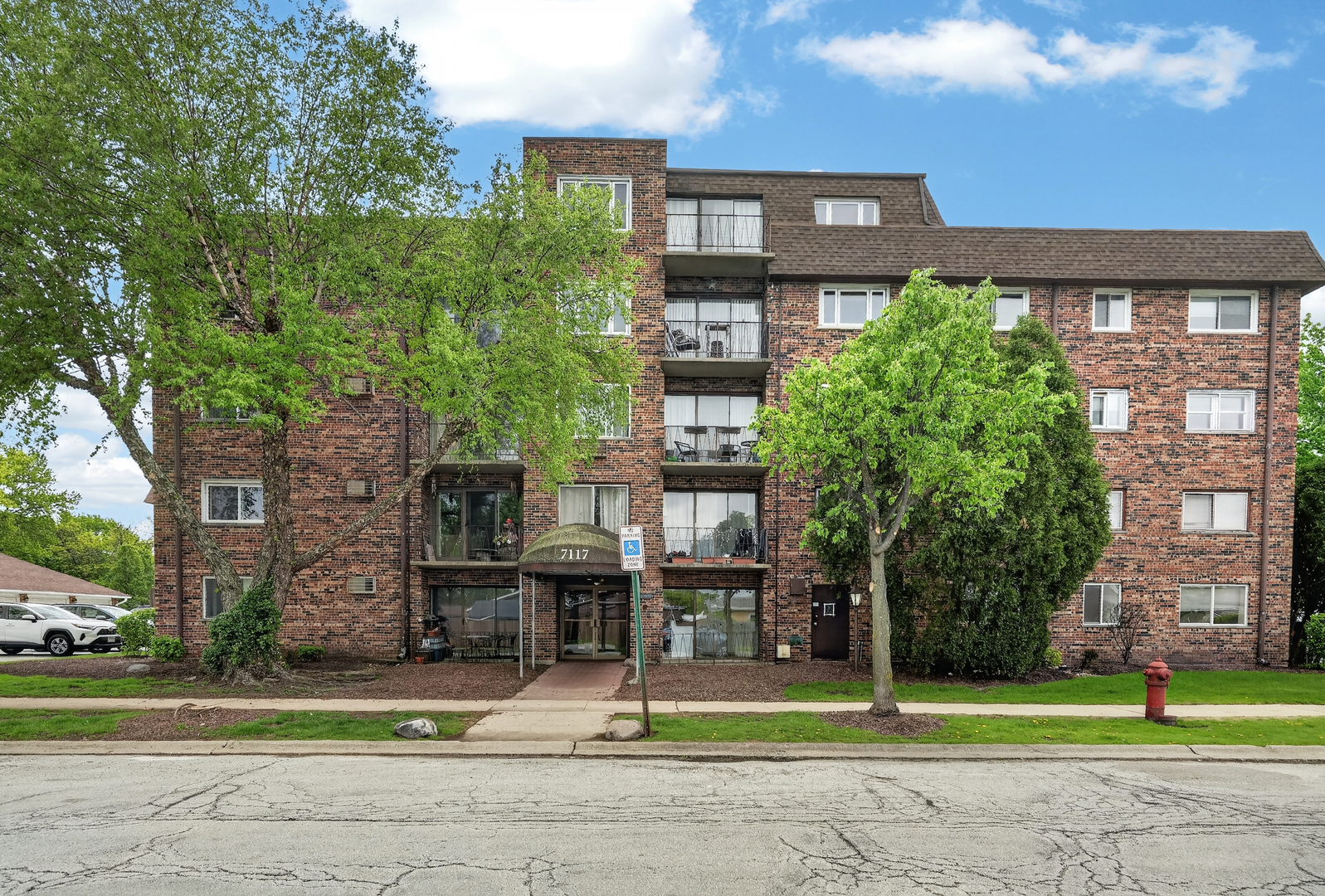7117 W 93rd Street #405, Oak Lawn, IL