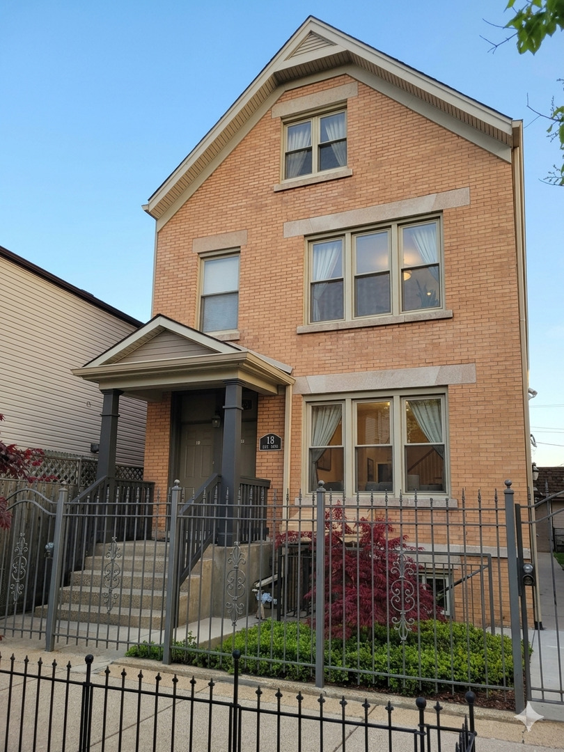3648 W George Street #G, Chicago, IL