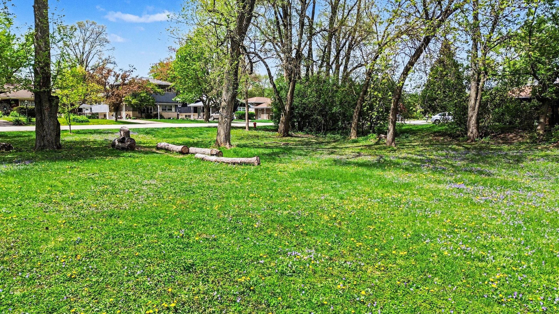 5865 Alabama Avenue, Willowbrook, IL