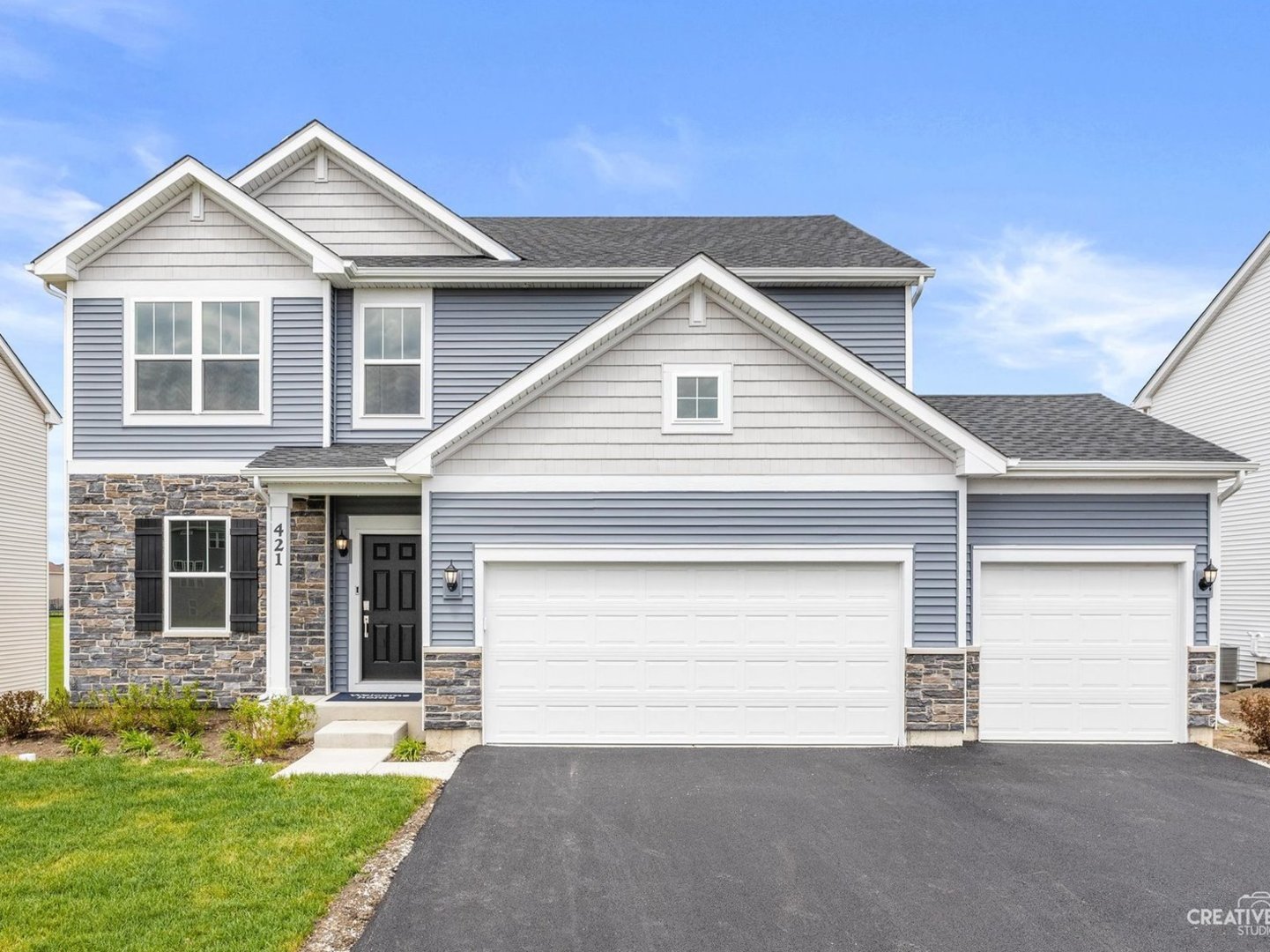 421 Hathaway Lane, Oswego, IL