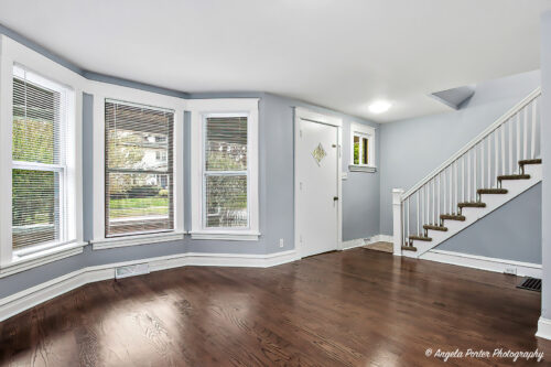 937 N County Street, Waukegan, IL