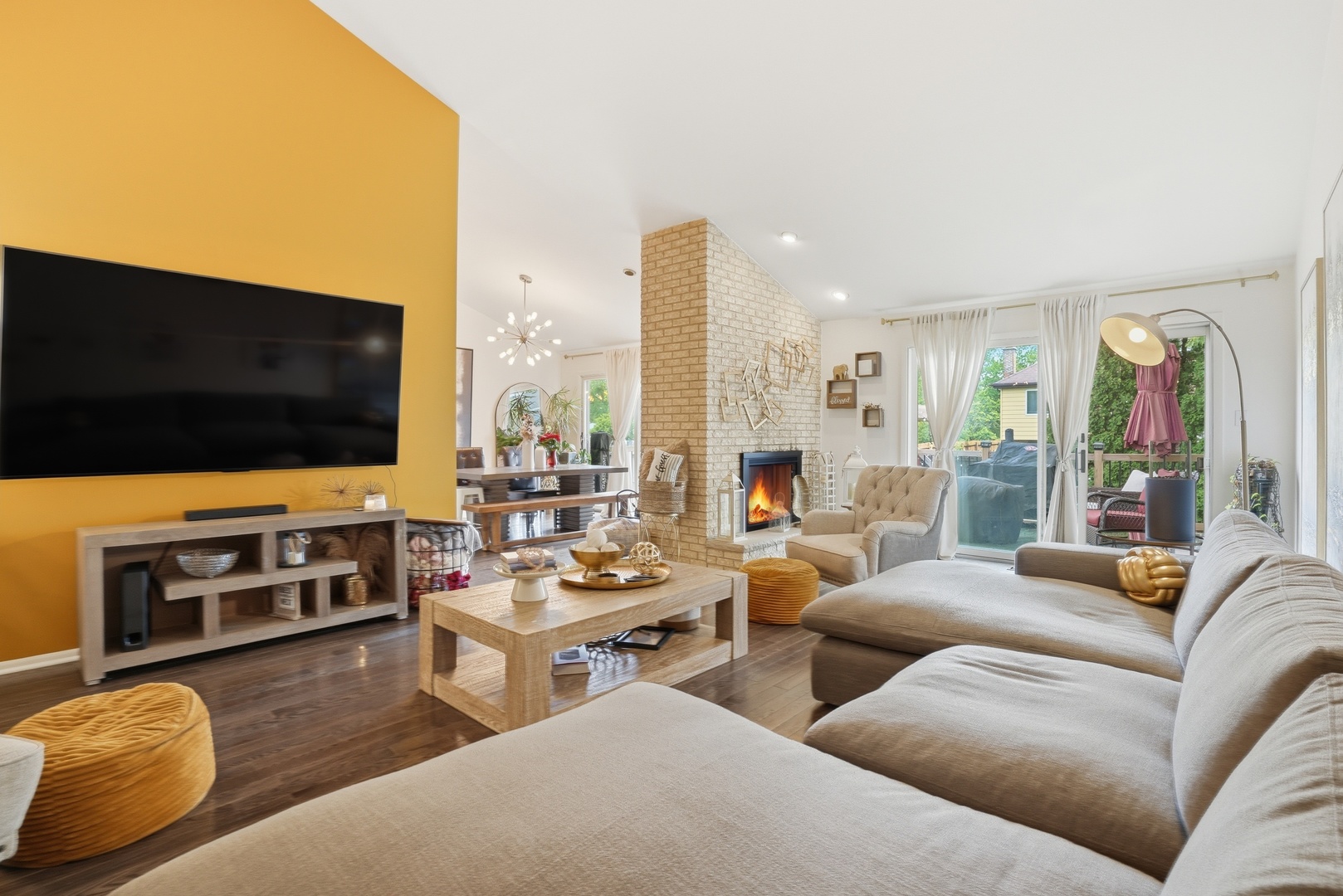 18547 Fresno Lane, Homewood, IL