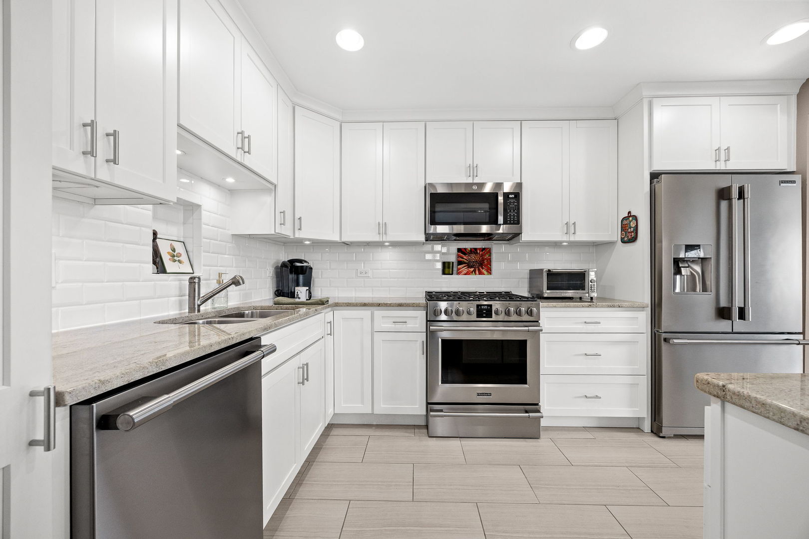 908 40th Street, Downers Grove, IL