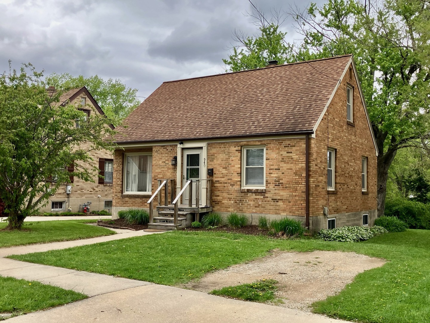 940 N Dement Avenue, Dixon, IL