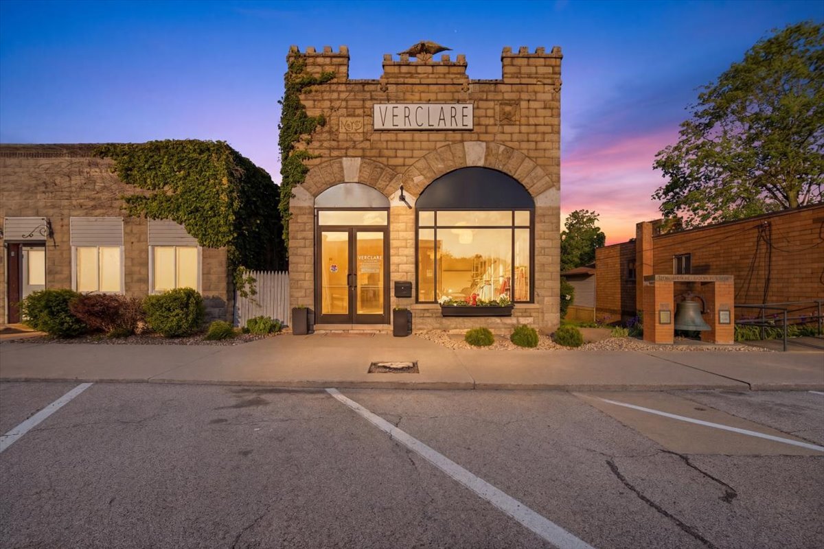 231 S Green Street, Chenoa, IL