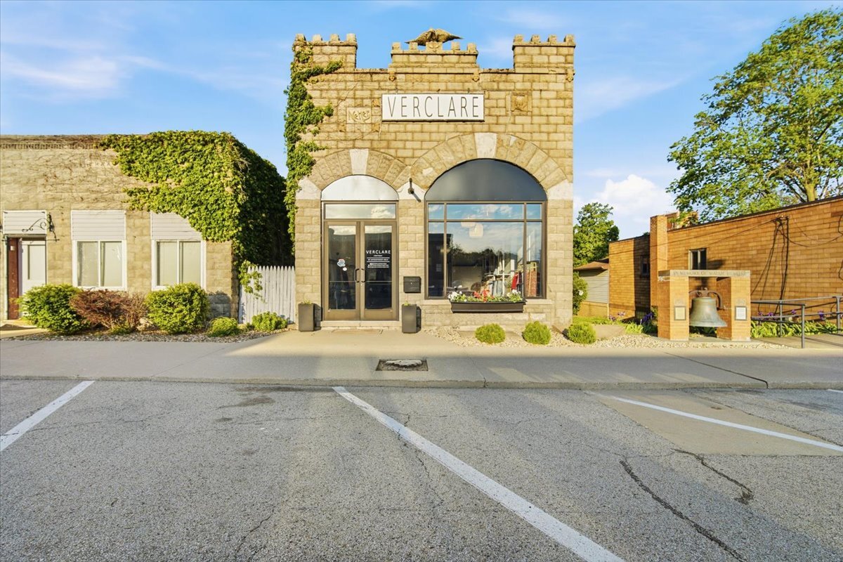 231 S Green Street, Chenoa, IL