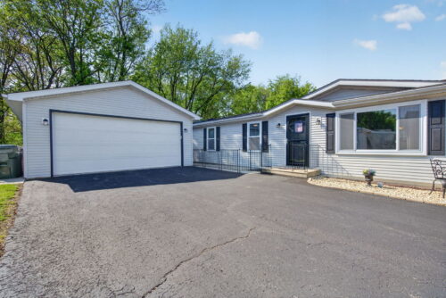22533 S Woodside Drive, Channahon, IL