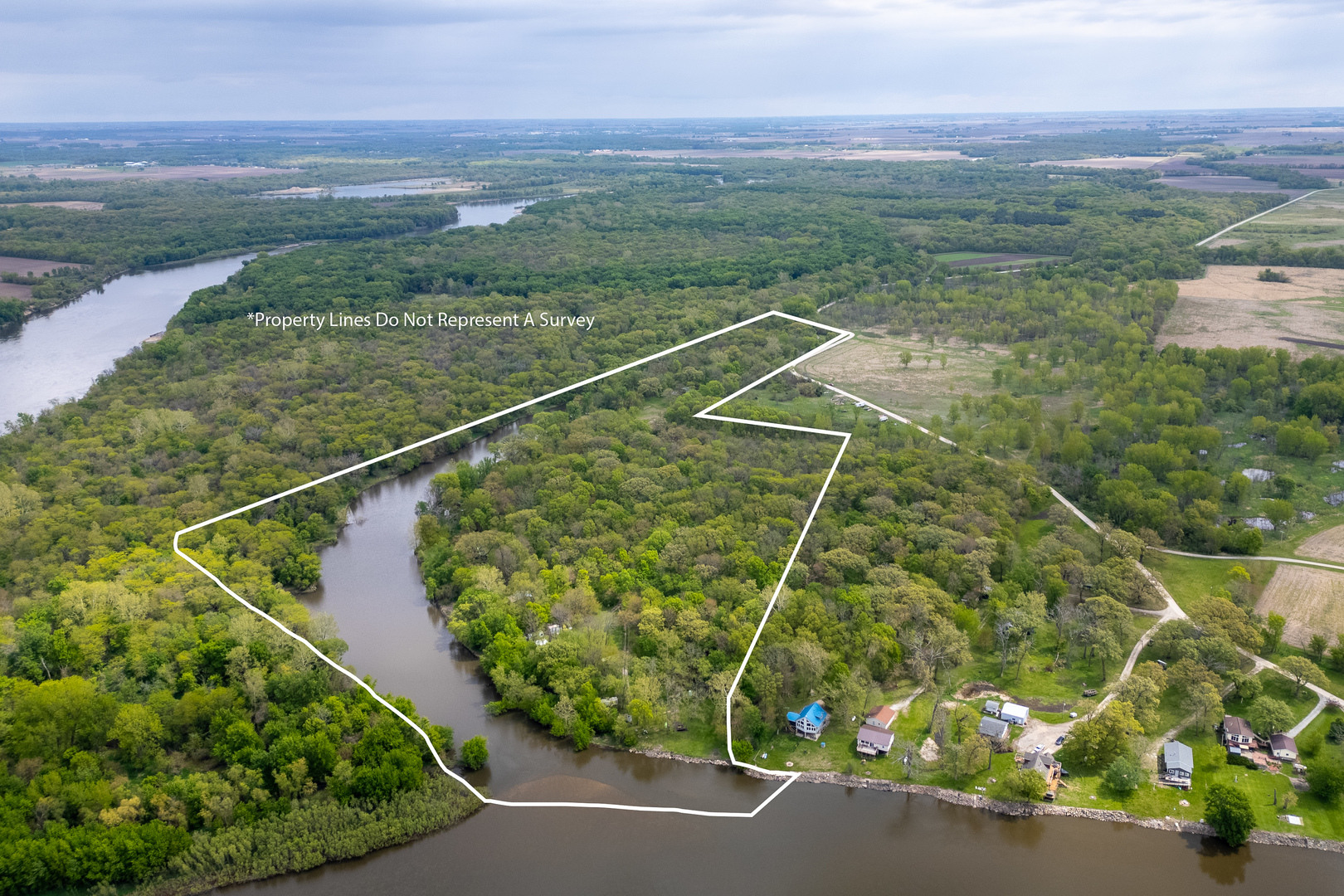 1408 Cedarview Drive, Muscatine, IA