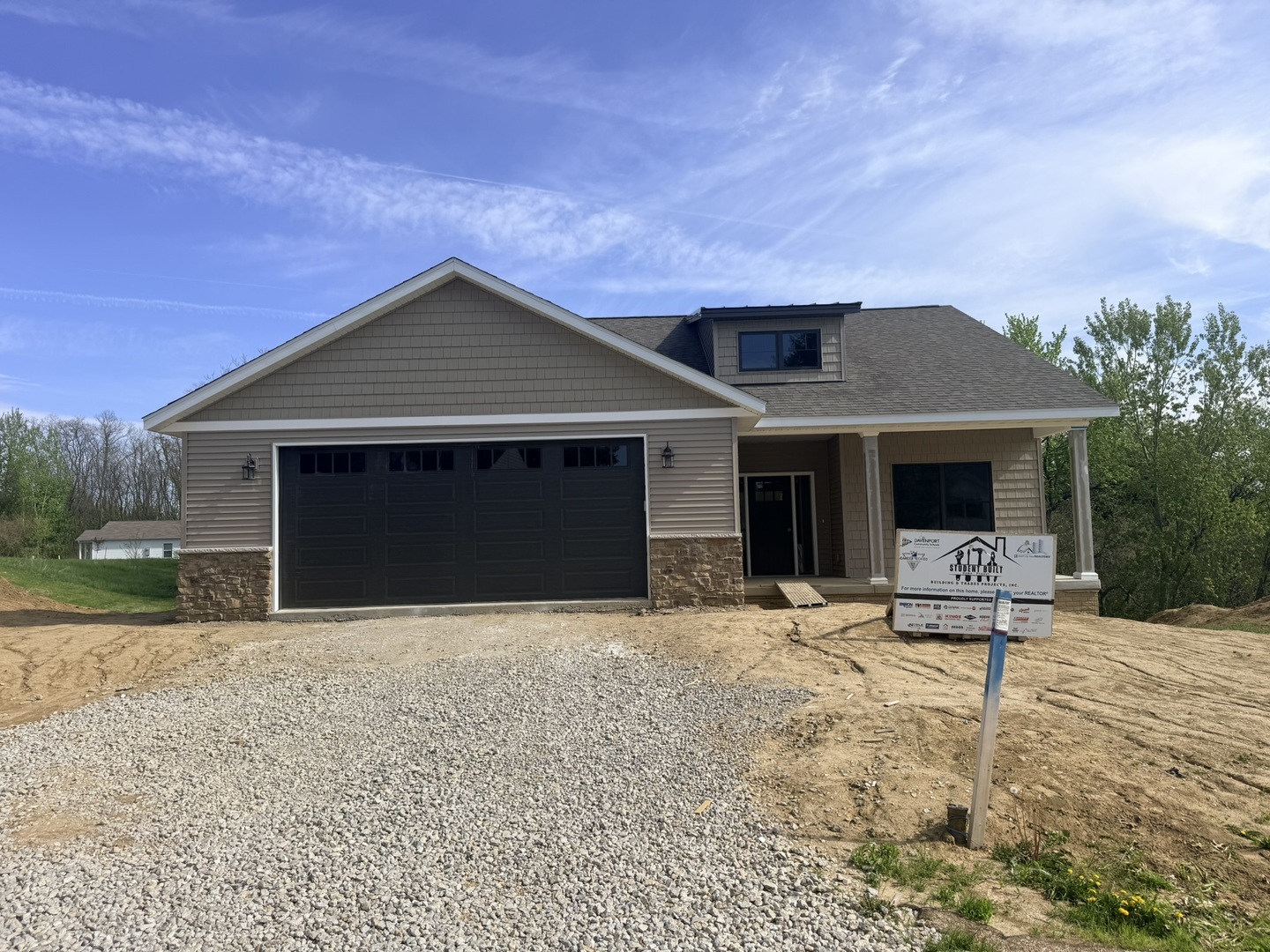 3406 Covington Drive, Davenport, IA