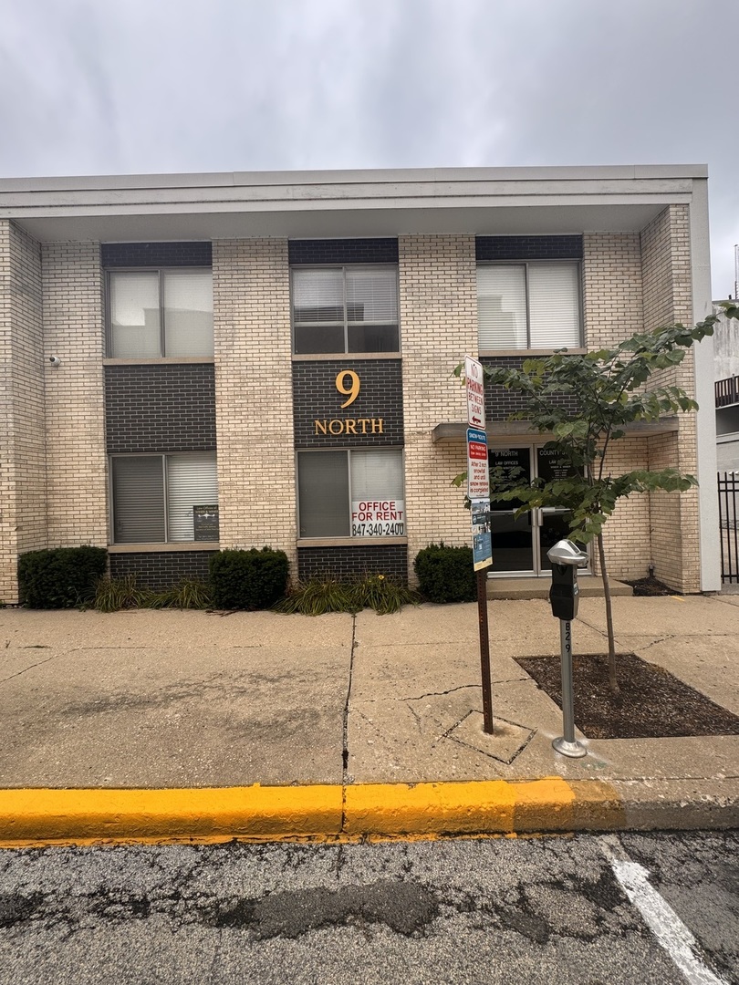 9 County Street, Waukegan, IL