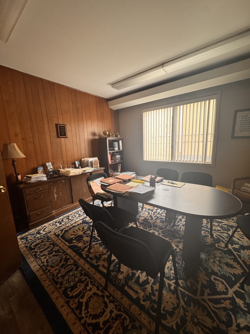9 County Street, Waukegan, IL