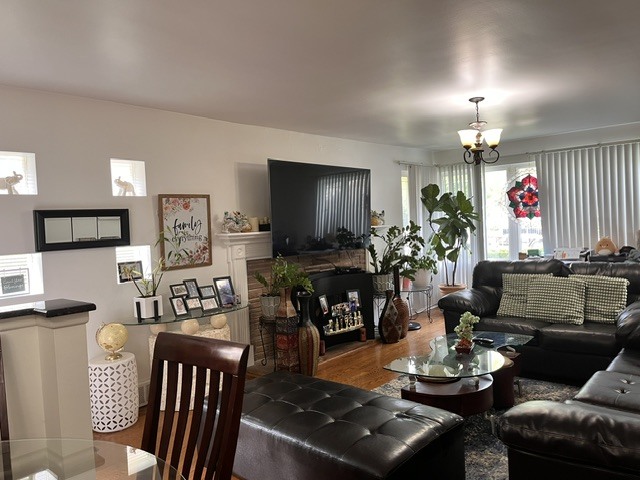 6707 N Keating Avenue, Lincolnwood, IL