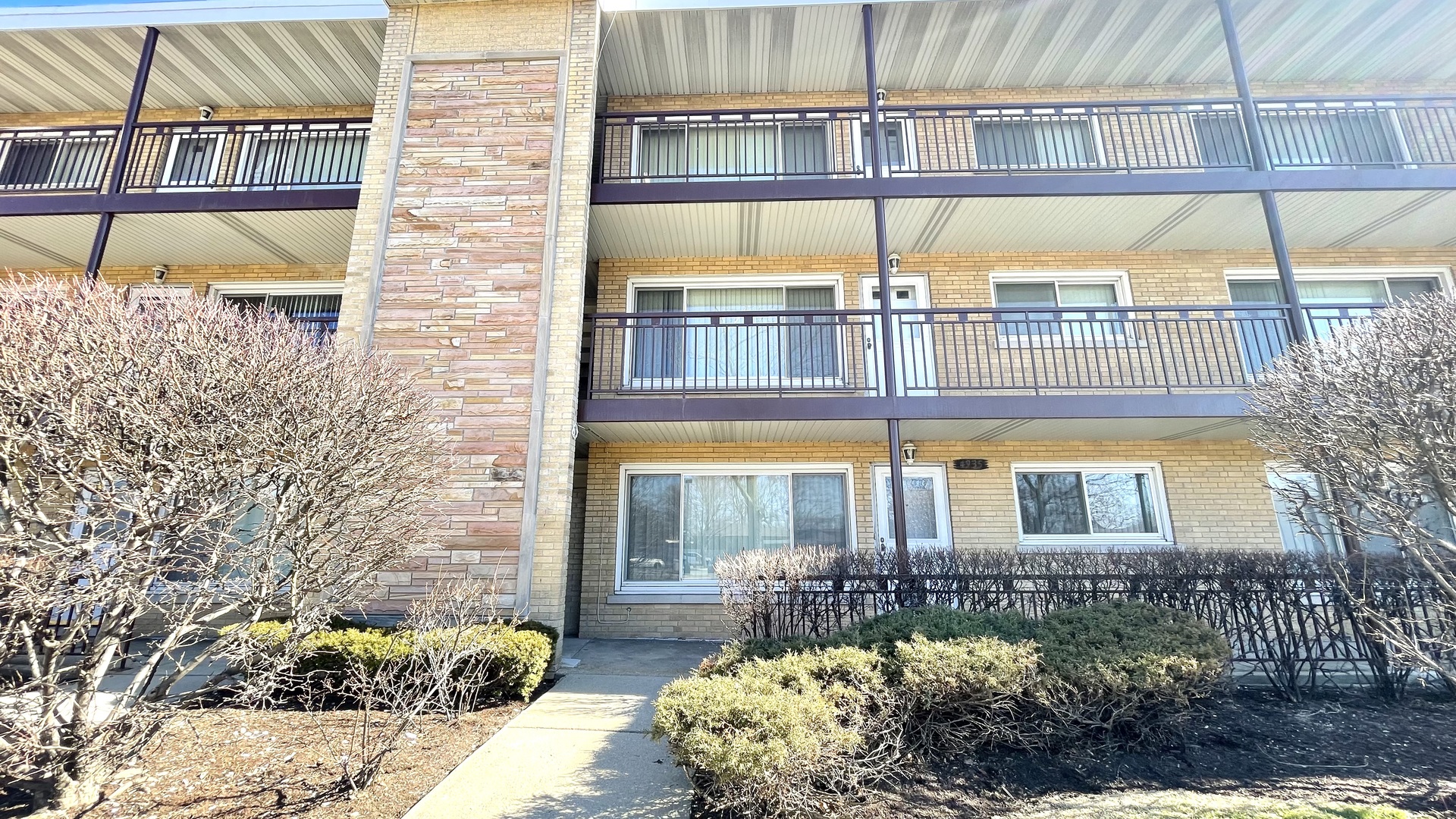 4935 N Harlem Avenue #2, Chicago, IL