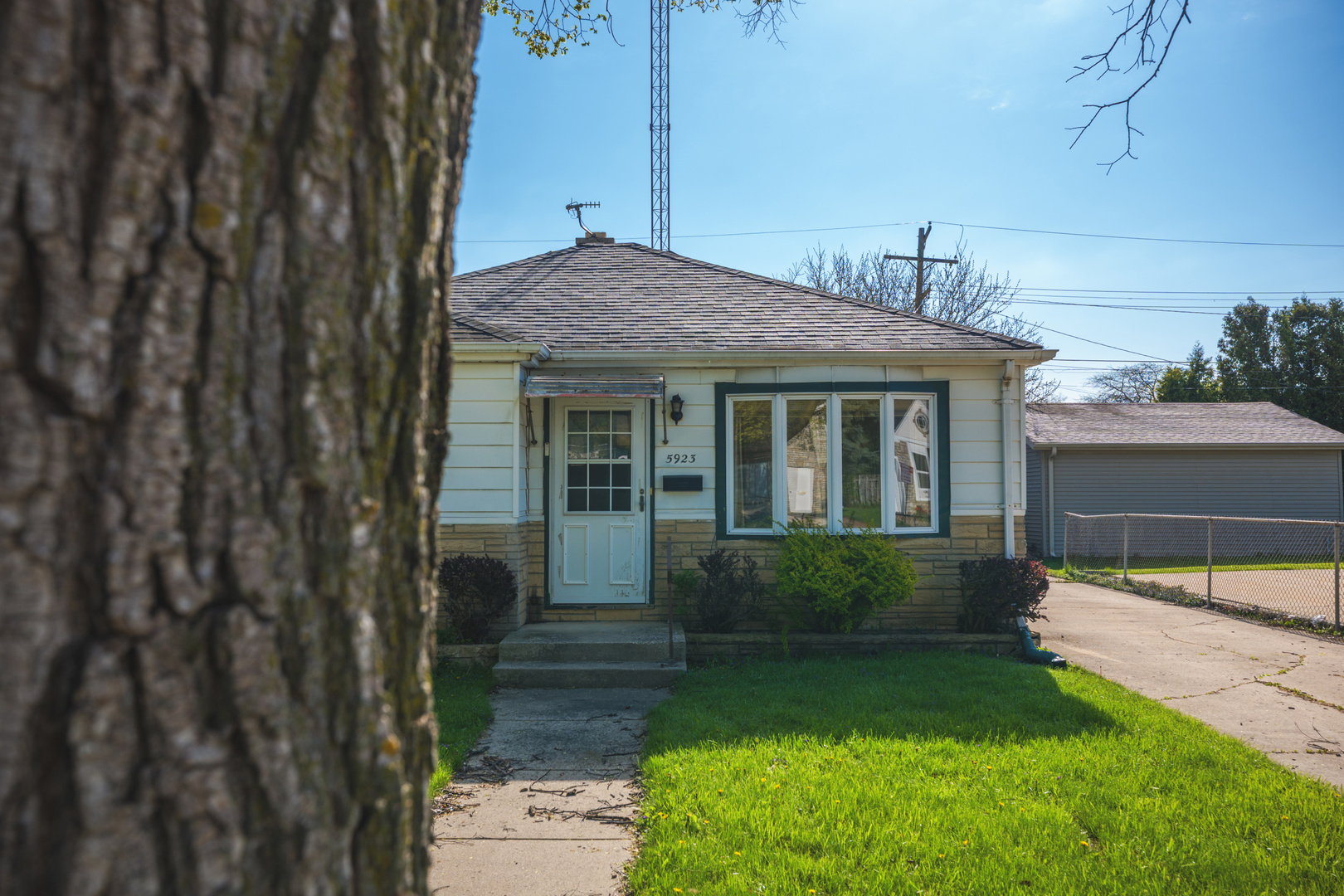 5923 44th Avenue, Kenosha, WI