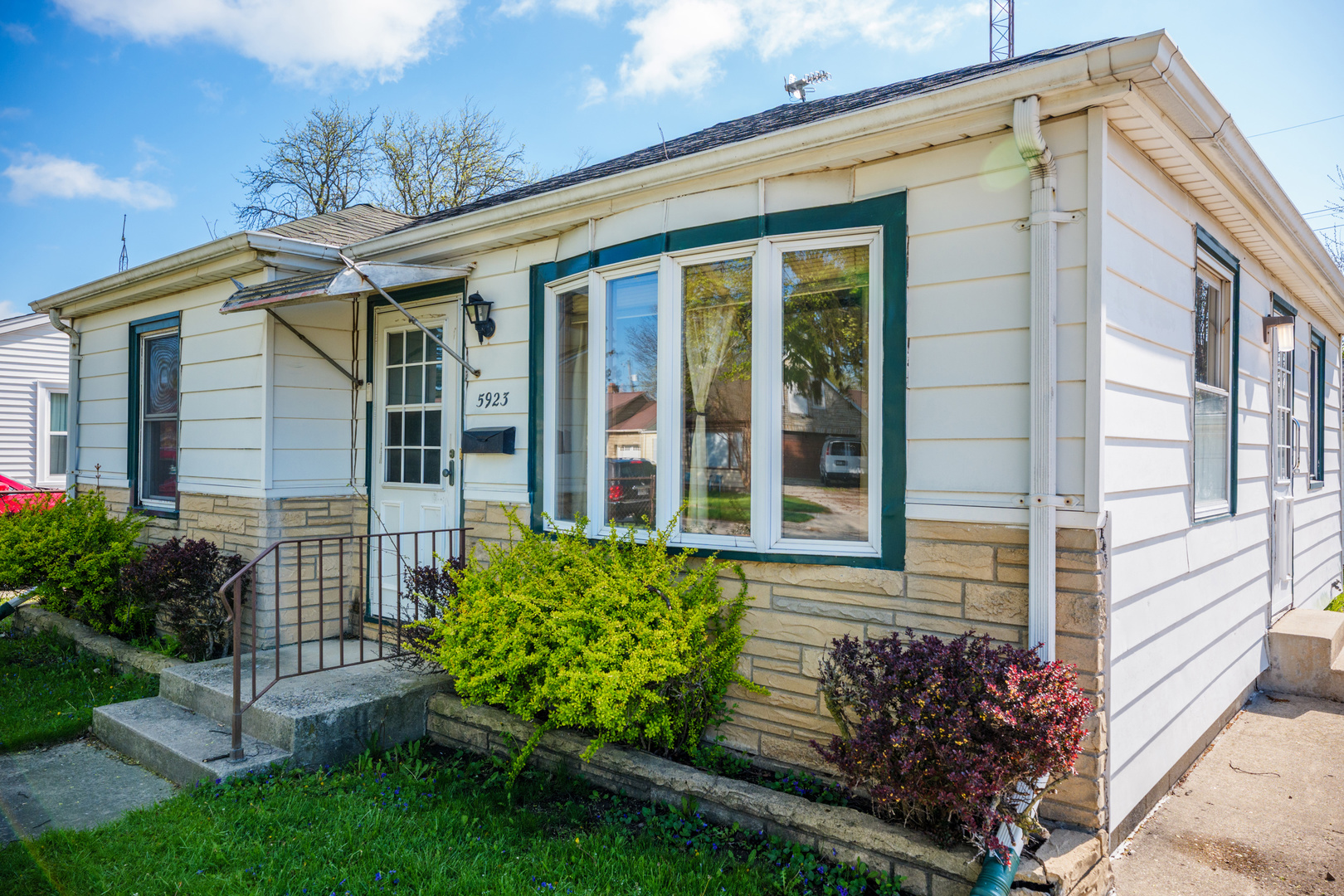 5923 44th Avenue, Kenosha, WI