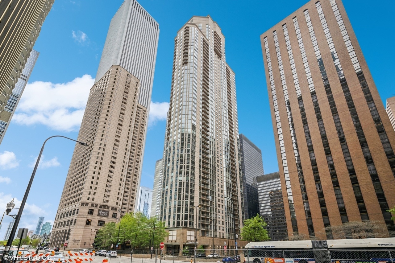 222 N Columbus Drive #3307, Chicago, IL