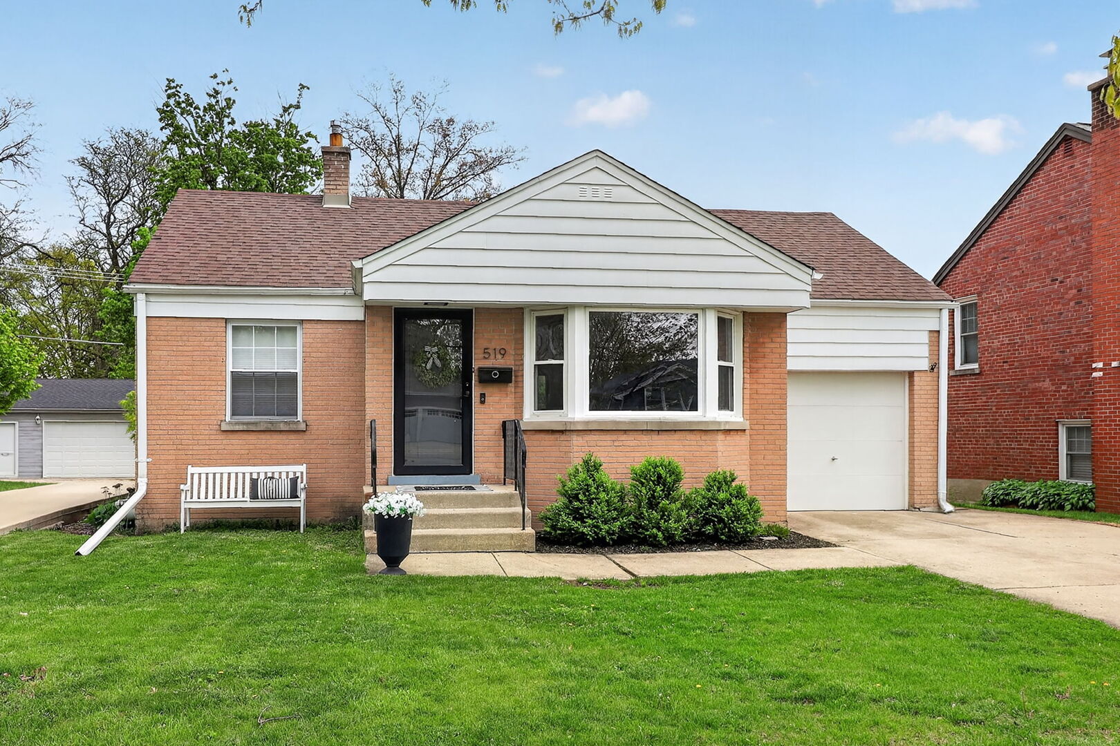 519 S Craig Place, Lombard, IL