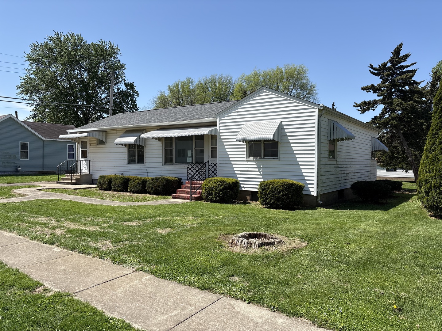 109 N 3RD Street, Hartsburg, IL