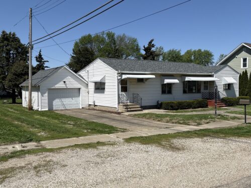 109 N 3RD Street, Hartsburg, IL