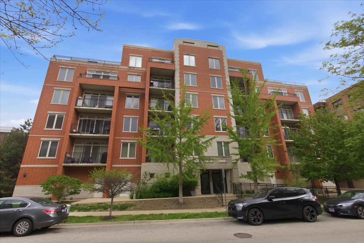 1670 Mill Street #404, Des Plaines, IL