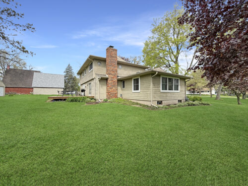 2711 Royal Oaks Drive, Freeport, IL