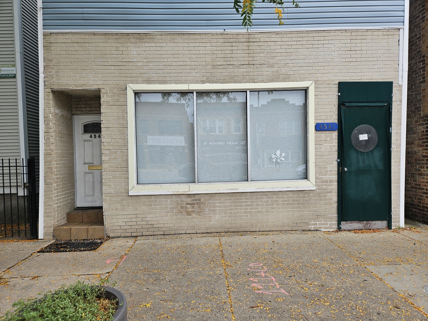 4541 N Western Avenue, Chicago, IL