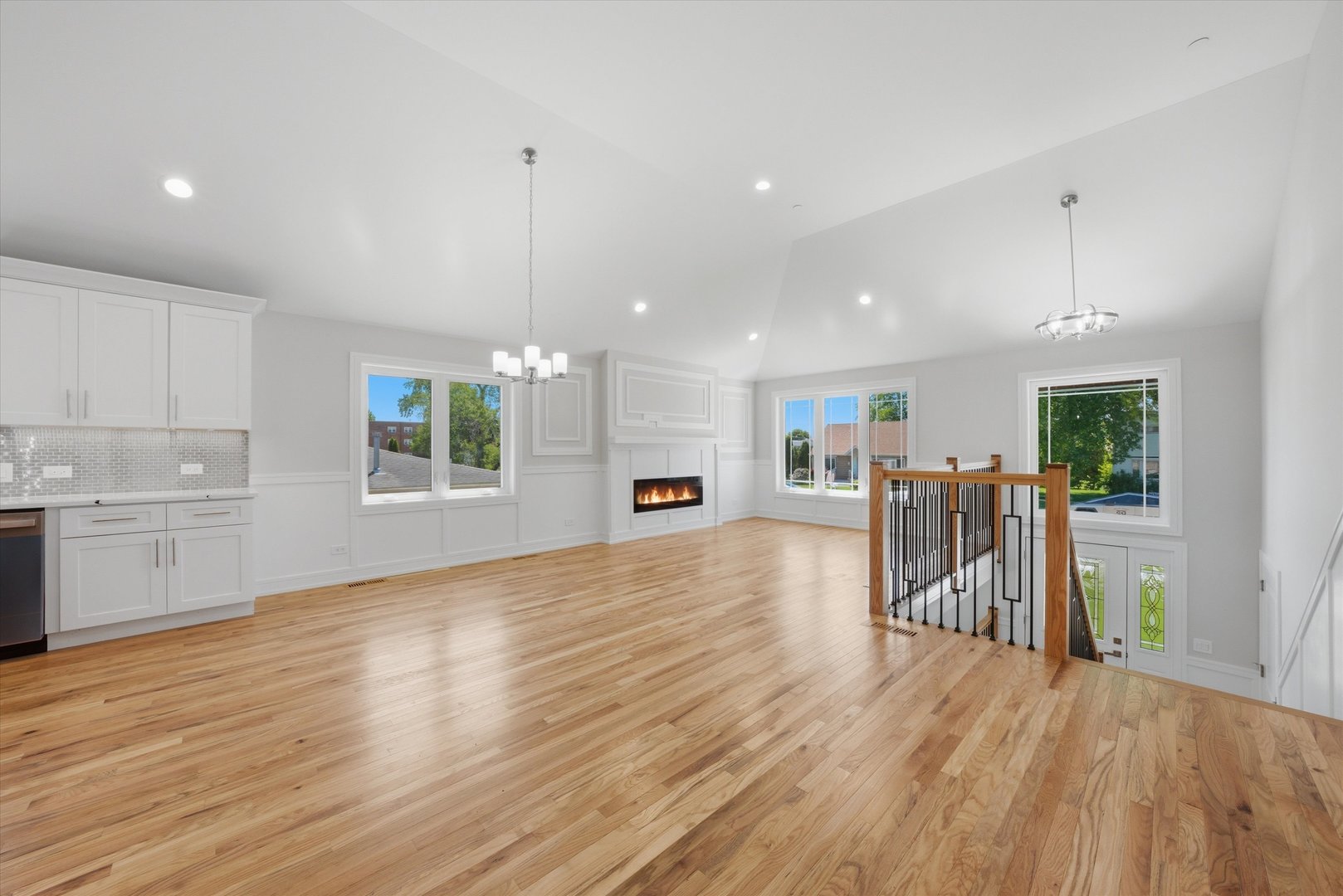 8011 S Oconto Avenue, Bridgeview, IL