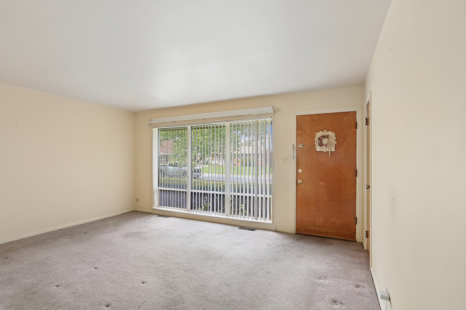 7025 Saratoga Drive, Bridgeview, IL