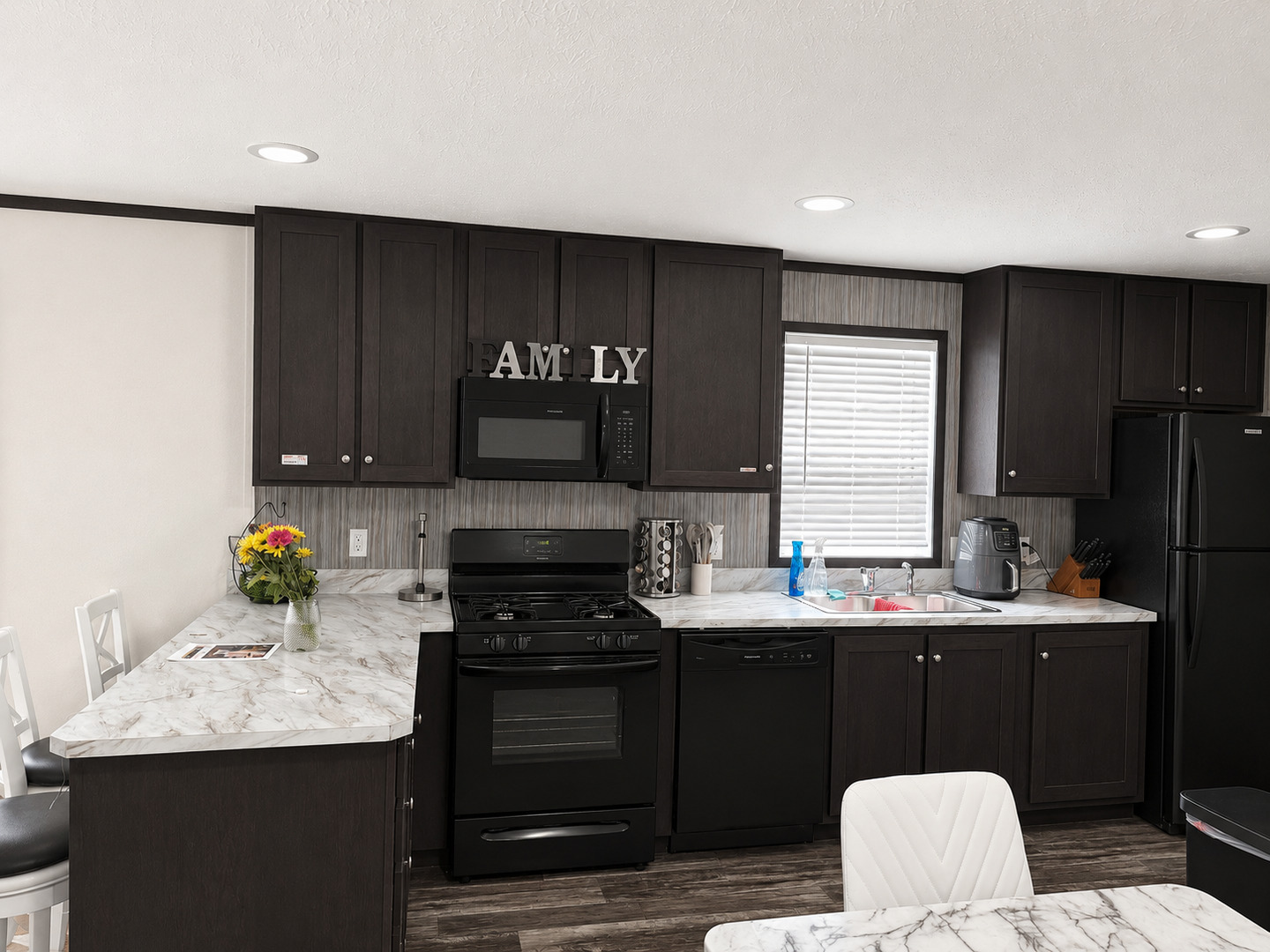 1014 NW Alma Circle, Round Lake, IL