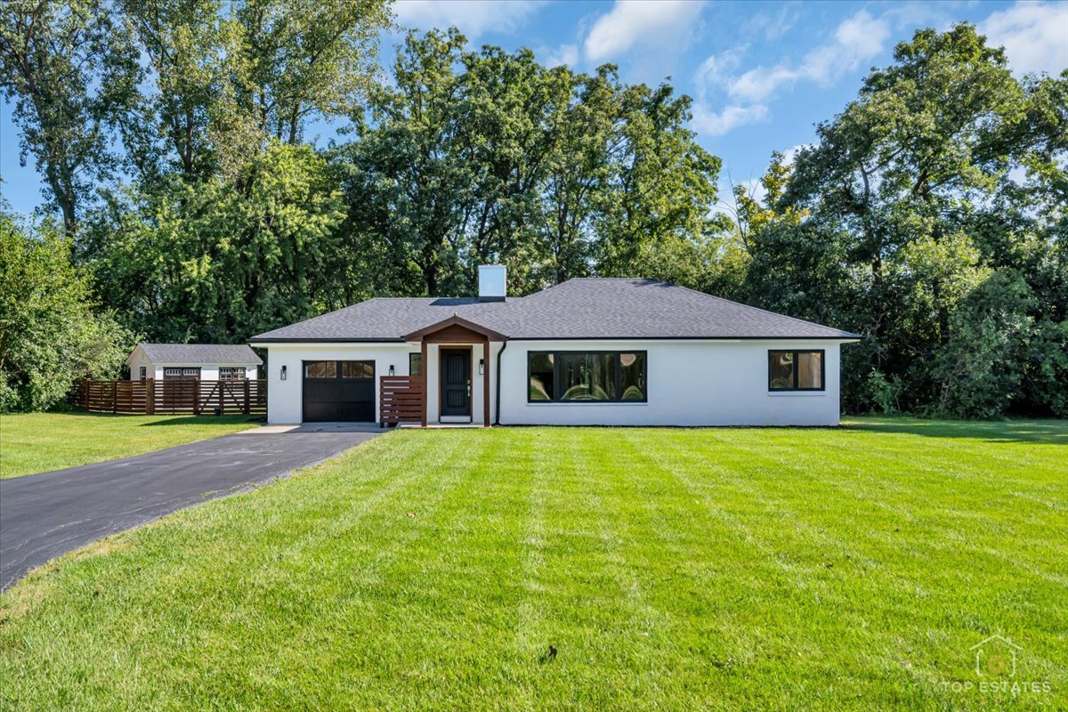 2320 Duffy Lane, Riverwoods, IL
