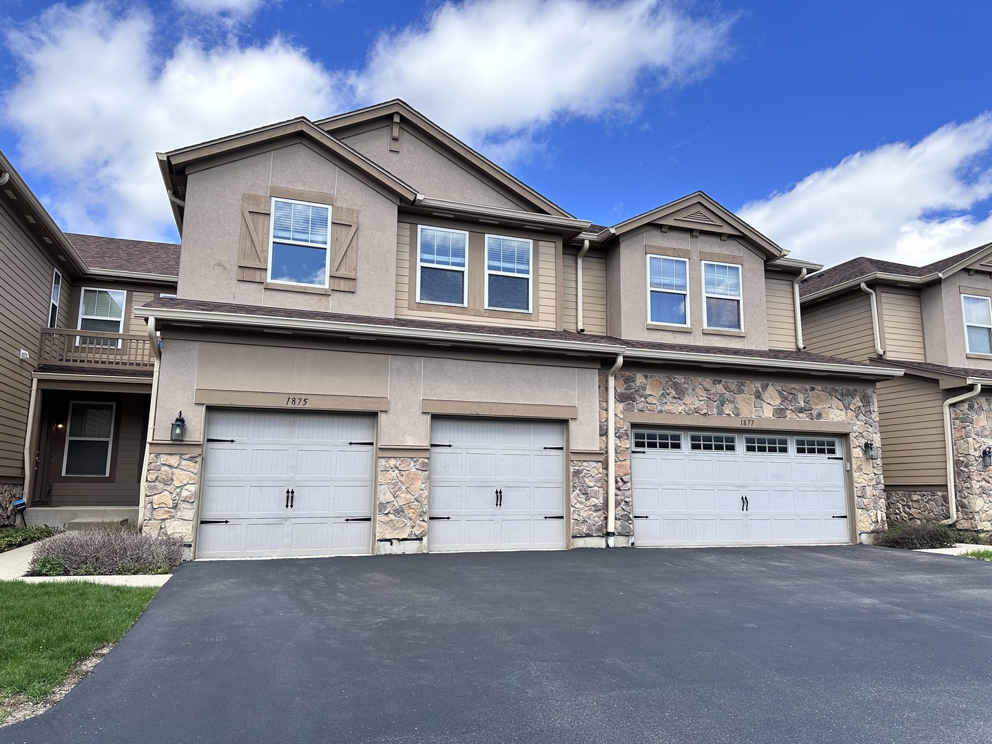 1875 N Crenshaw Circle, Vernon Hills, IL