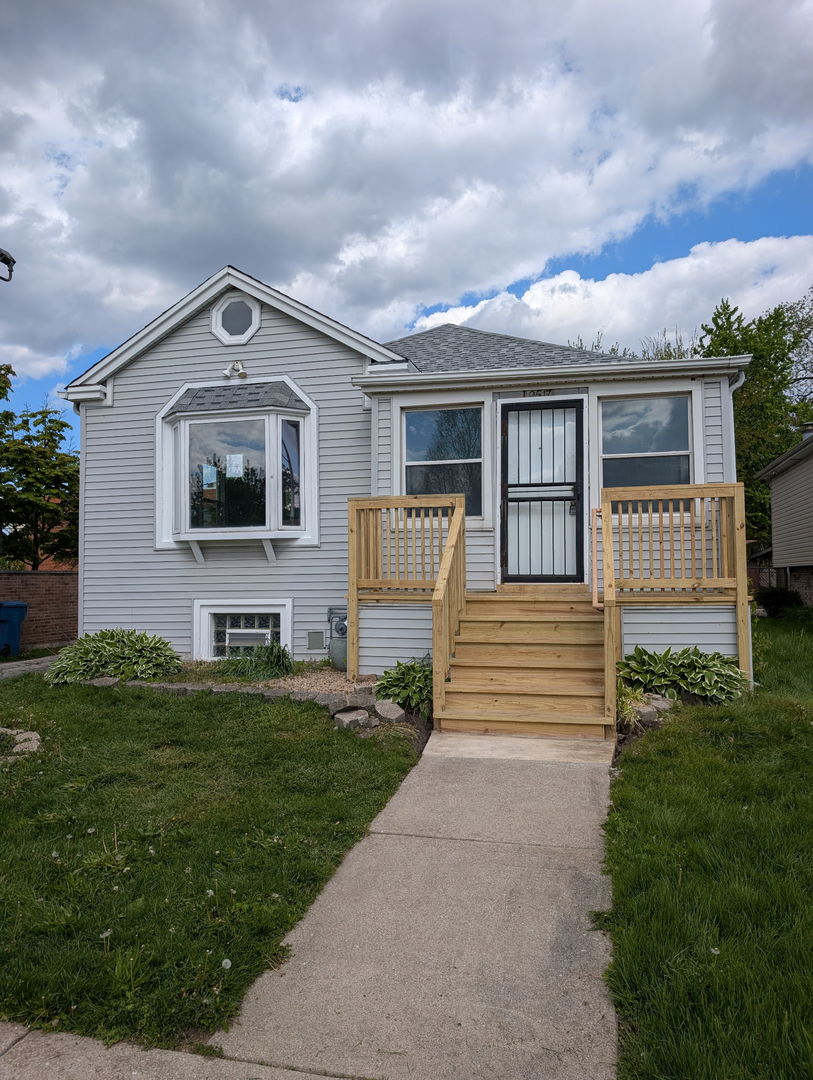 9517 S Merrimac Avenue, Oak Lawn, IL