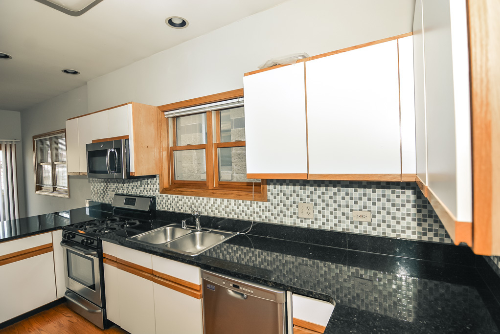 3713 N Janssen Avenue #3, Chicago, IL