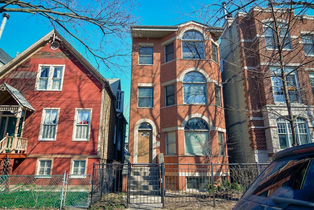 3713 N Janssen Avenue #3, Chicago, IL