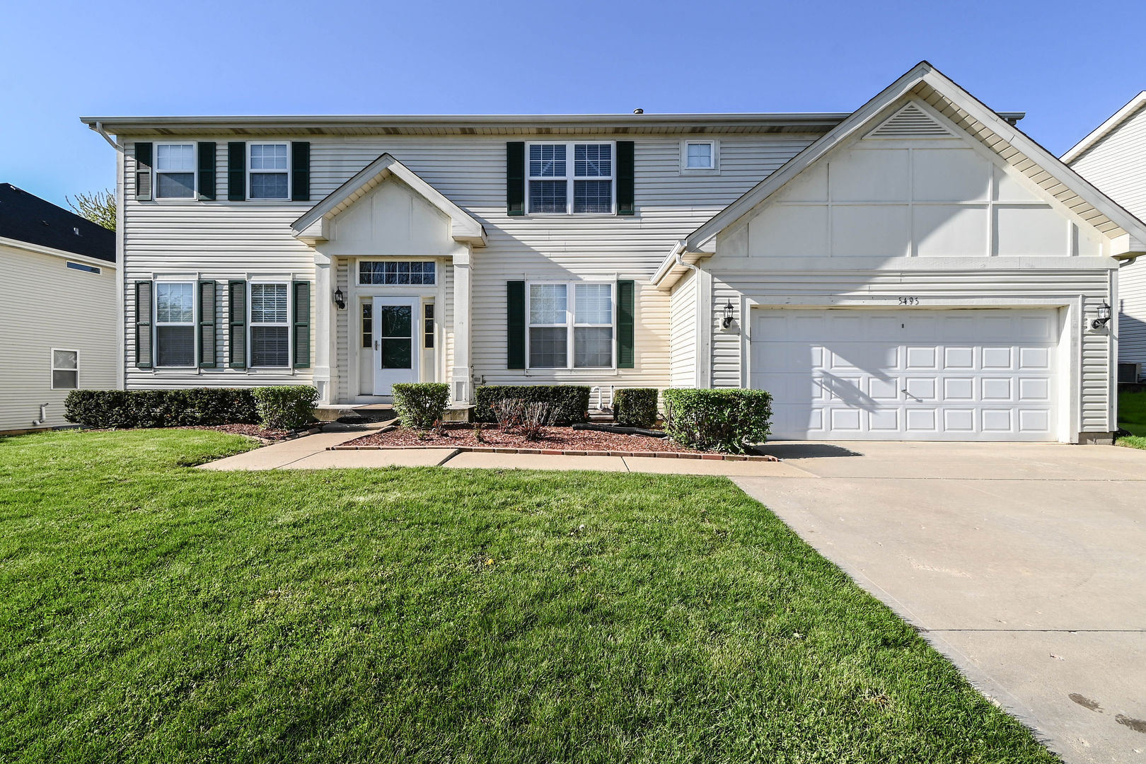 5495 Chapel Hill, Gurnee, IL