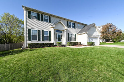 5495 Chapel Hill, Gurnee, IL