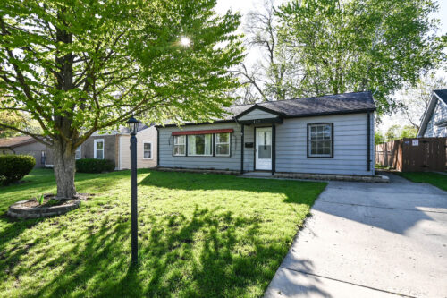 127 S Hawthorne Boulevard, Mundelein, IL
