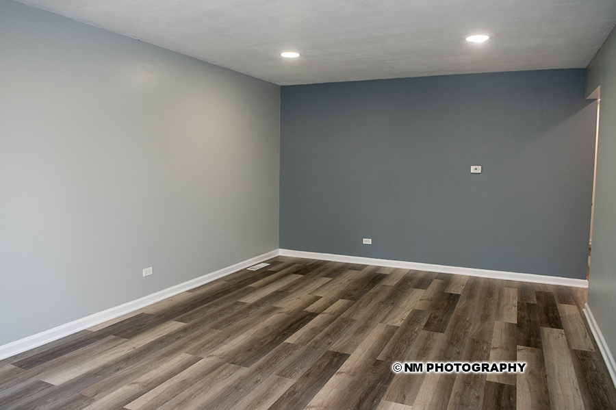 9540 S Bennett Avenue, Chicago, IL