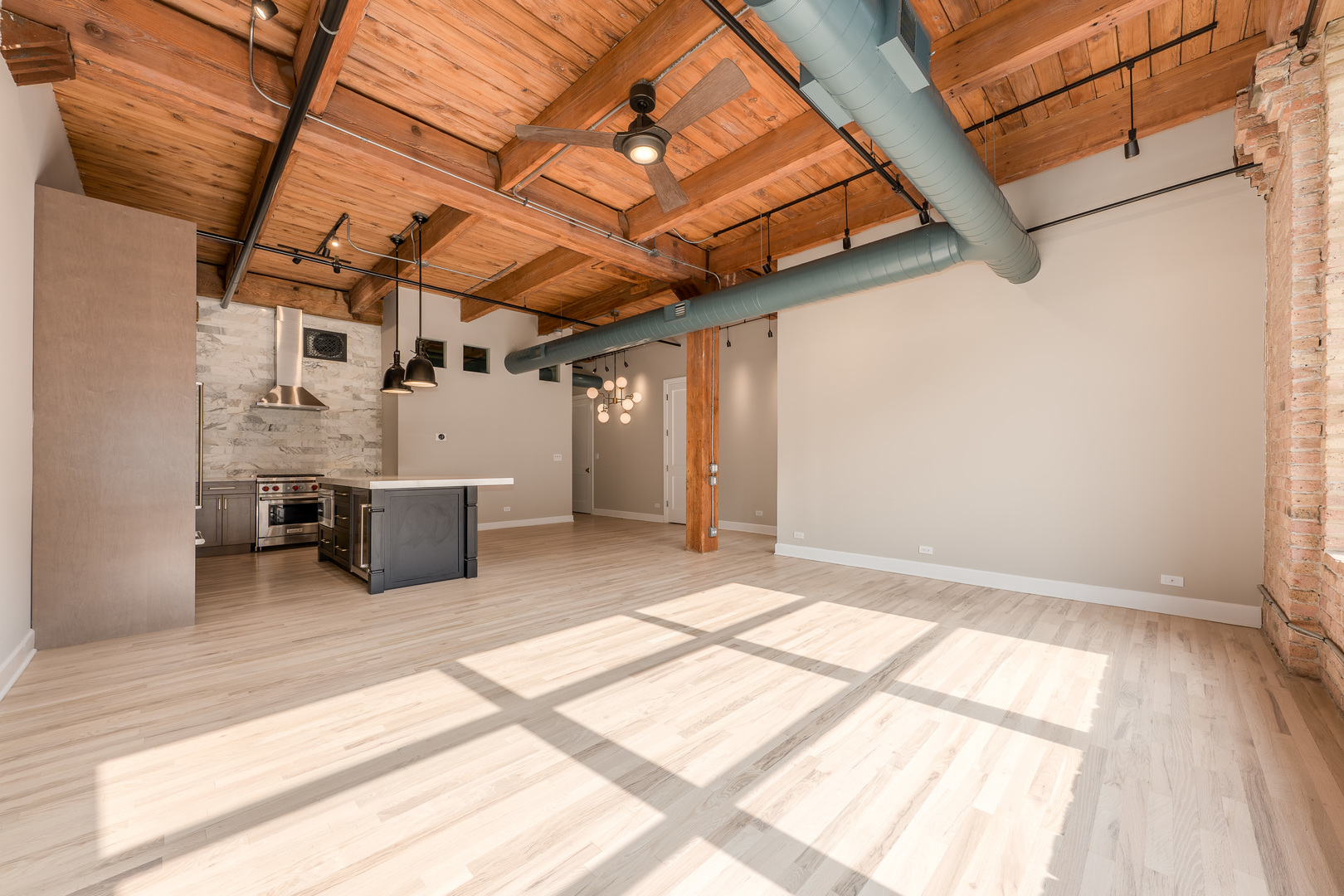 1017 W Washington Boulevard #4D, Chicago, IL