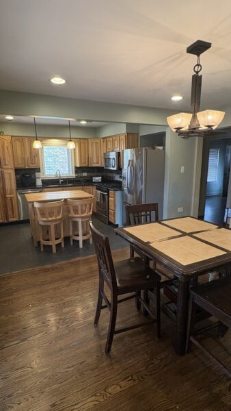 10444 S Troy Street, Chicago, IL