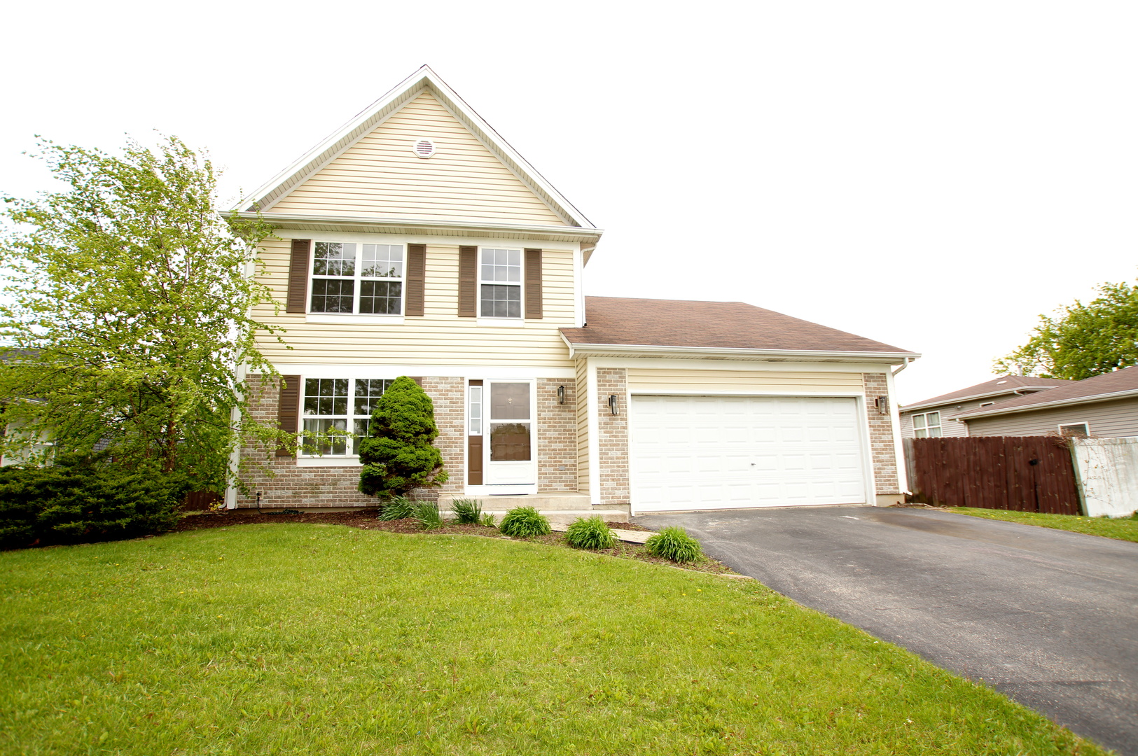 10 Beaver Creek Court, Bolingbrook, IL