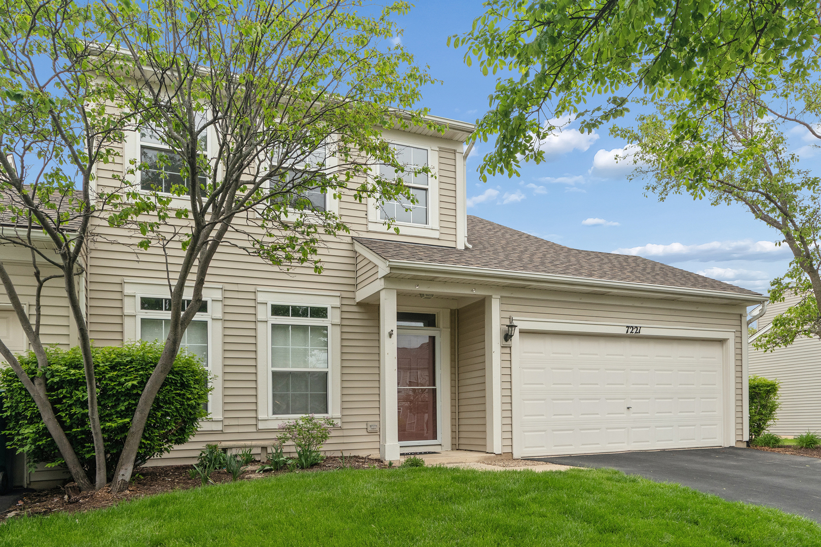 7221 Alden Drive, Plainfield, IL