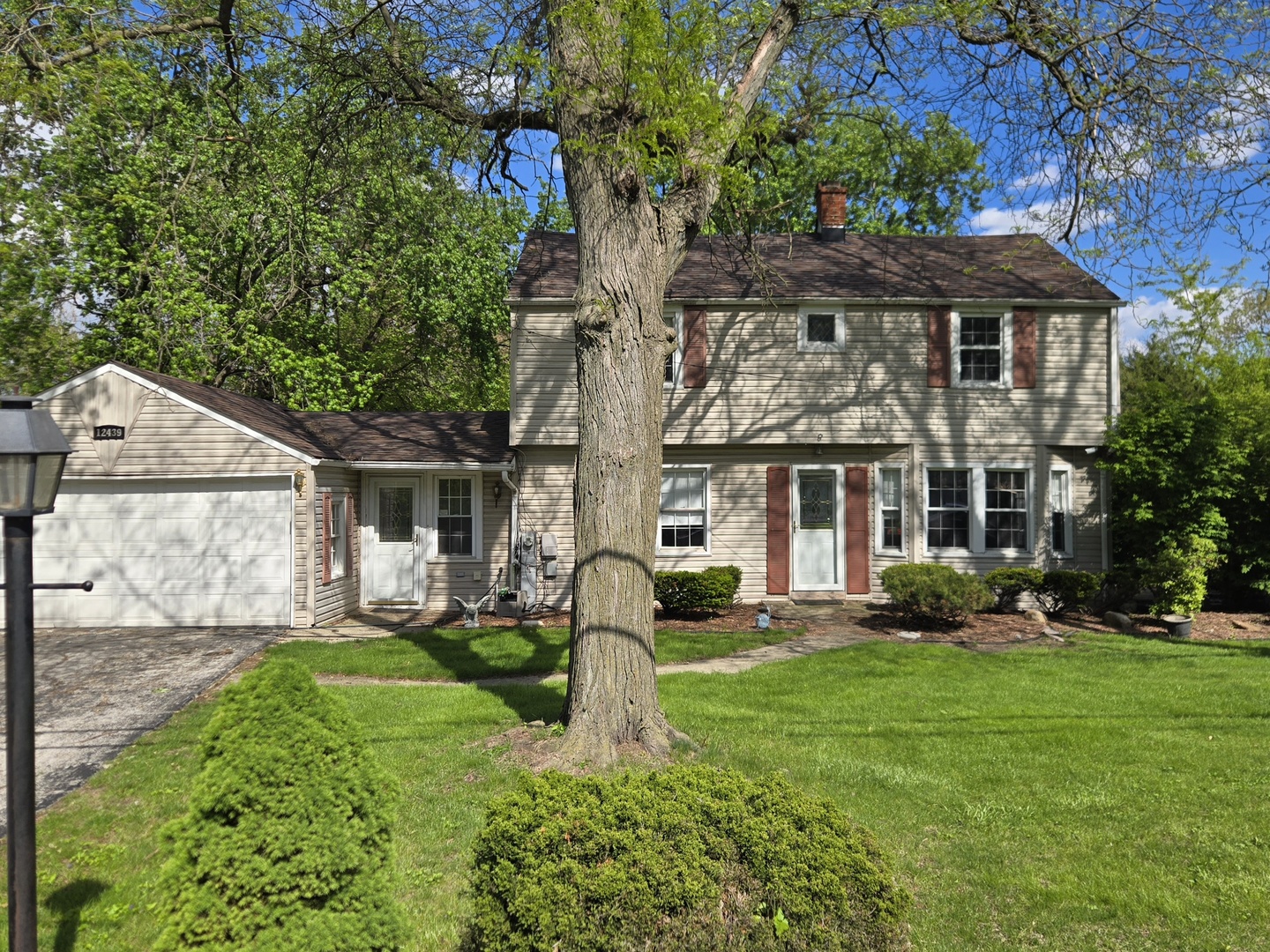 12439 S 69th Court, Palos Heights, IL