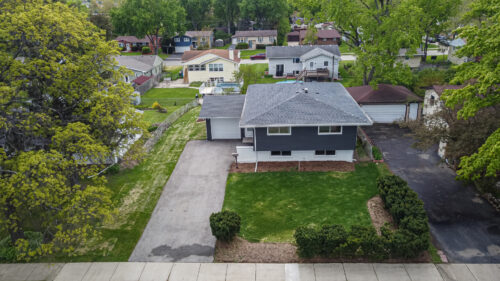 2541 75th Street, Woodridge, IL